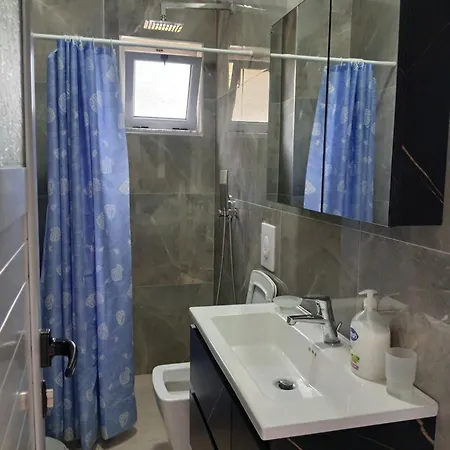 Amantius Himare بورش