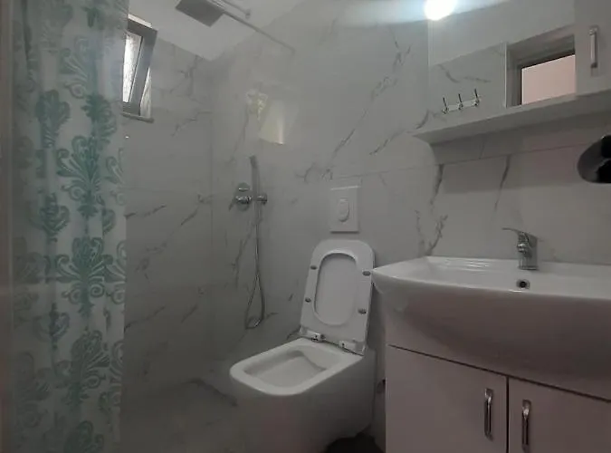 Amantius Himare 民宿 *