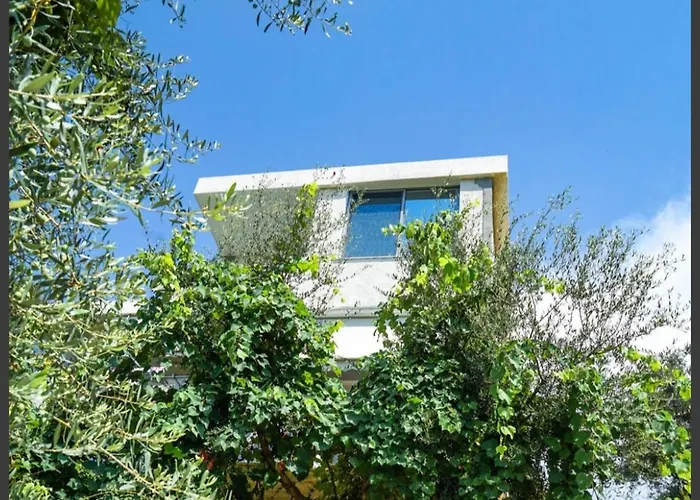 Amantius Himare 民宿 博尔什