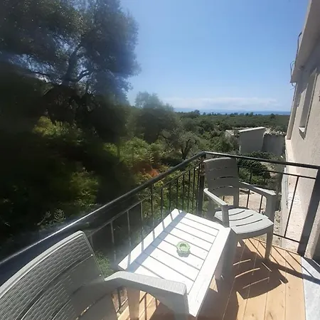 Amantius Himare Quarto em Acomodações Particulares *