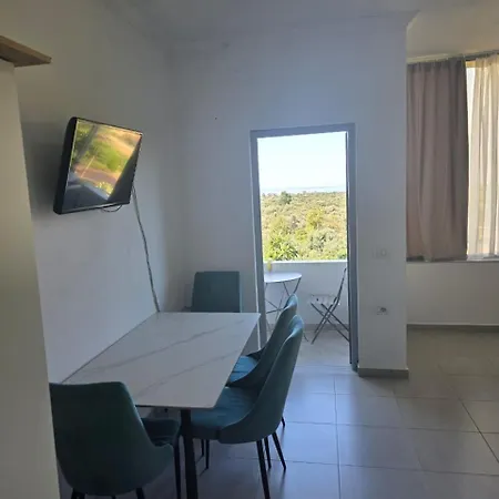 Amantius Himare Quarto em Acomodações Particulares