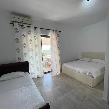 Quarto em Acomodações Particulares Amantius Himare